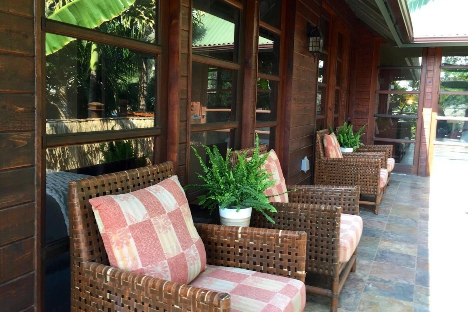 Facility Pics - Maui Recovery