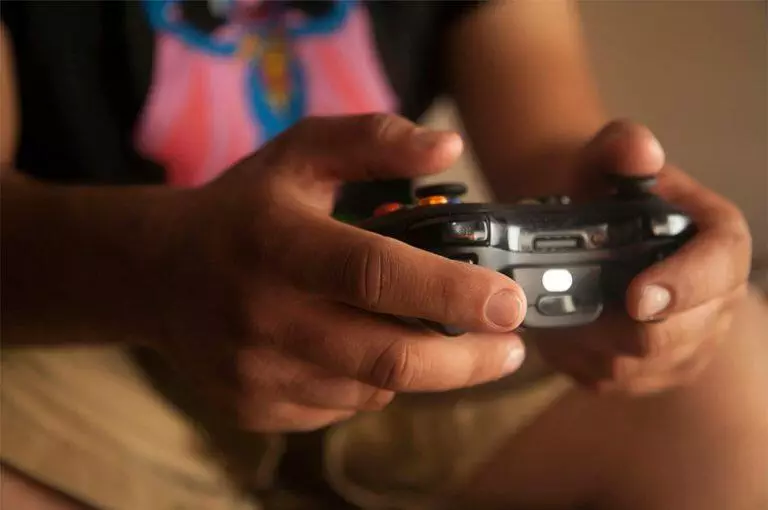 video game addiction treatment in hawaii - Maui Recovery