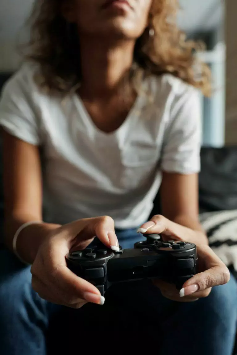 online gaming addiction treatment Maui scaled - Maui Recovery